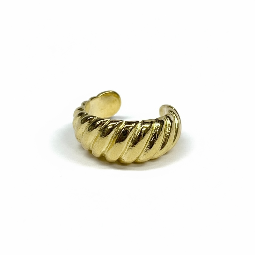 Ribbed Ear cuff