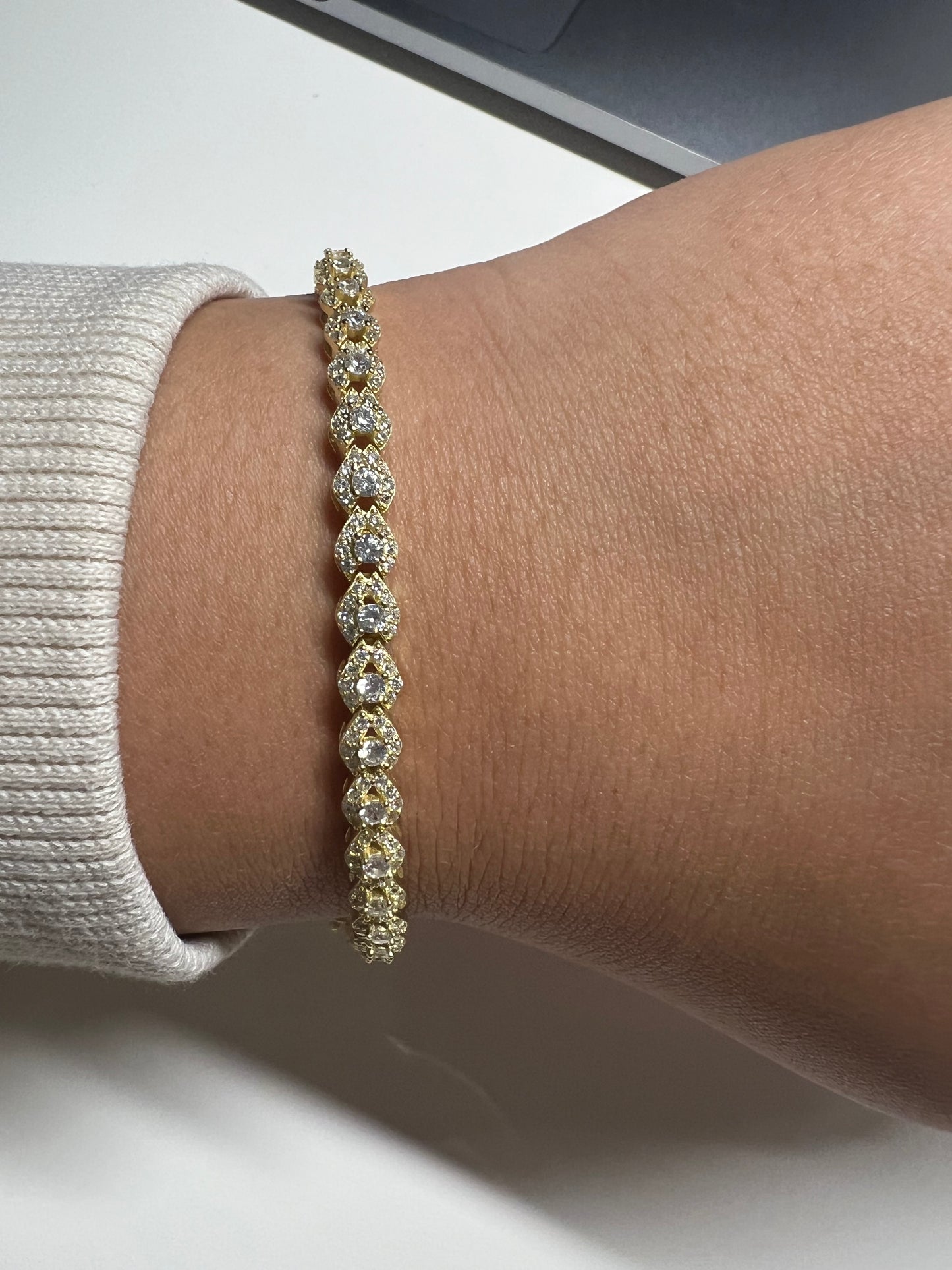 Cluster tennis bracelet