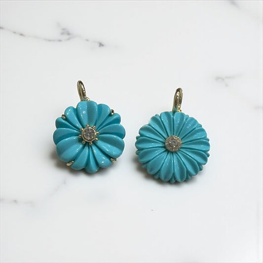 Turquoise flower pendant