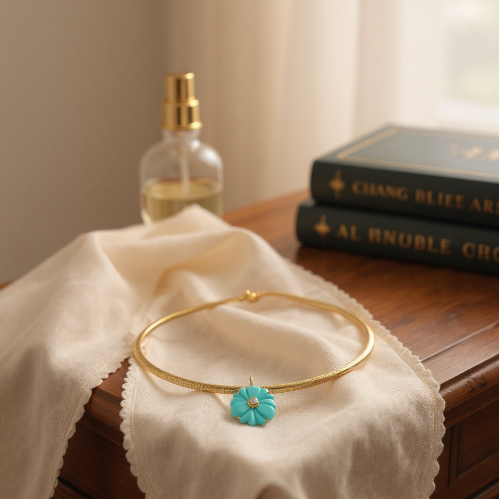 Turquoise flower pendant